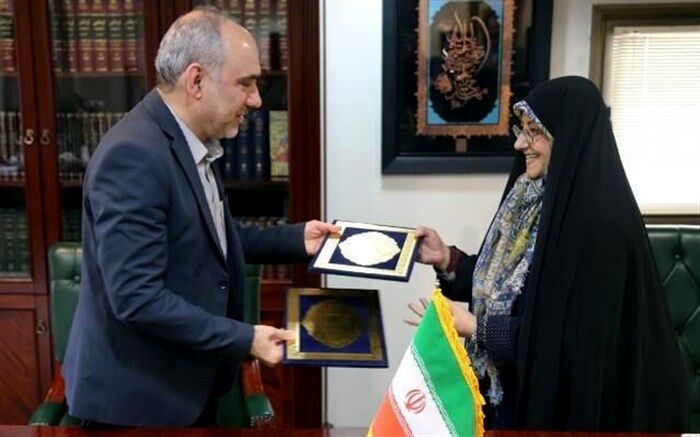 تفاهم نامه همکاری میان دانشگاه گیلان و سازمان اسناد و کتابخانه ملی ایران