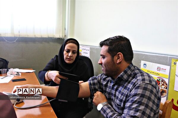پیوستن مدیرکل و کارکنان آموزش و پرورش به بسیج ملی کنترل فشارخون