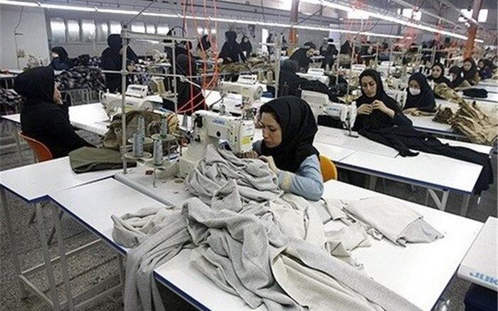چگنی، عضو انجمن تولیدکنندگان صنعت پوشاک:‌ تولیدکنندگان با مشکلاتی برای تامین مواد اولیه مواجه هستند