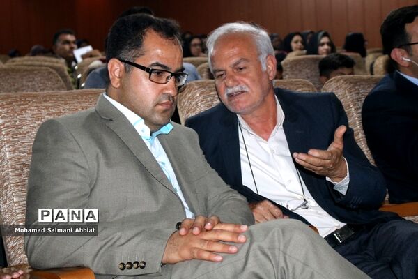 همایش تجلیل از مربیان و مدیران پیشتاز سازمان دانش‌آموزی ناحیه یک اهواز