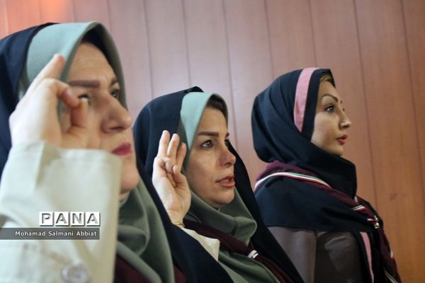 همایش تجلیل از مربیان و مدیران پیشتاز سازمان دانش‌آموزی ناحیه یک اهواز