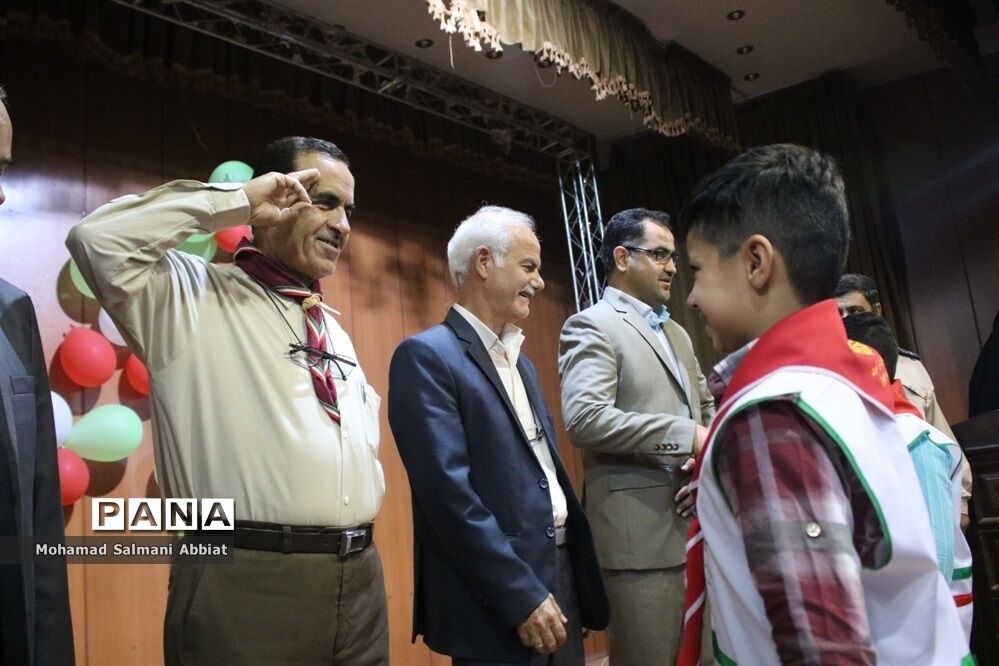 همایش تجلیل از مربیان و مدیران پیشتاز سازمان دانش‌آموزی ناحیه یک اهواز