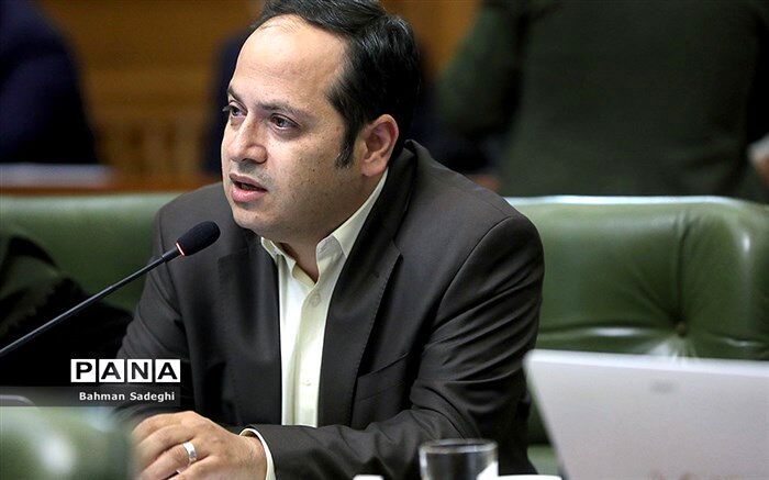 شهرداری برای جانمایی محل جدیدپارک خودروهای حمل زباله اقدام کند