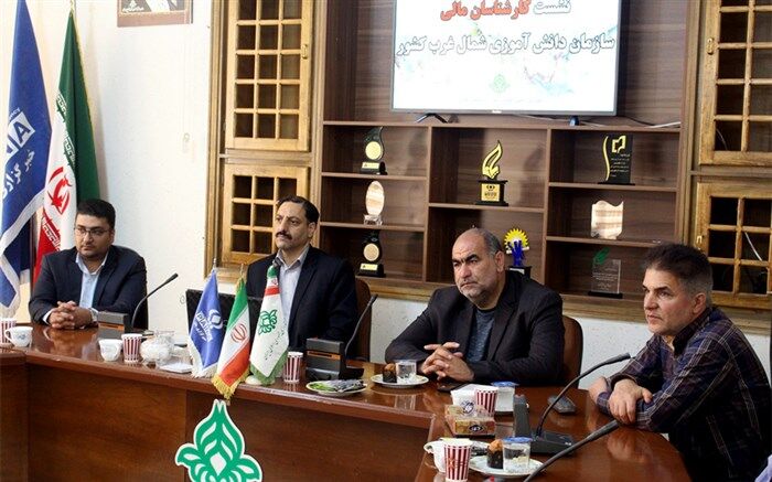 نشست کارشناسان مالی سازمان های دانش آموزی شمالغرب کشور در ارومیه برگزار شد