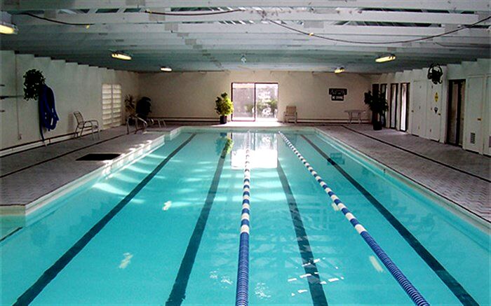 مسمومیت ۱۶ نفر با گاز کلر در یکی از استخرهای ارومیه