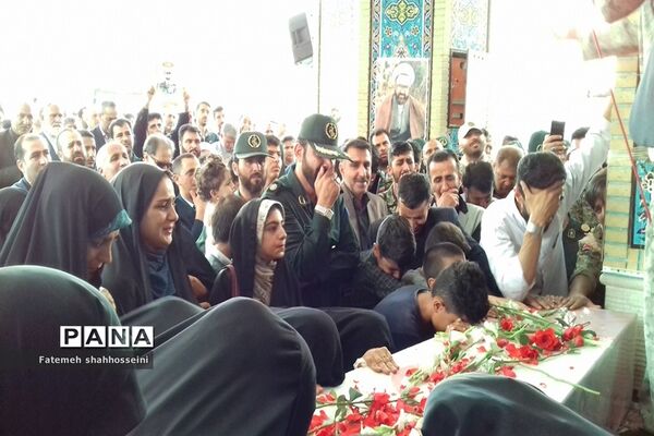 مراسم استقبال از پیکر شهید مدافع حرم در شهرستان فیروزکوه