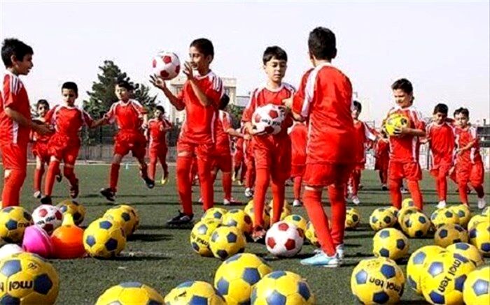 رونمایی ازپیراهن فصل 99-98 باشگاه فرهنگی ورزشی شاهین ملارد