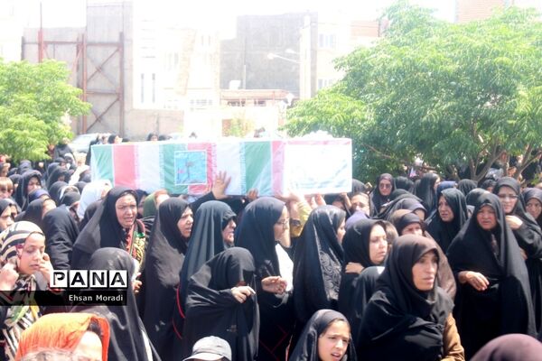 تشییع شهدای گمنام در بیرجند
