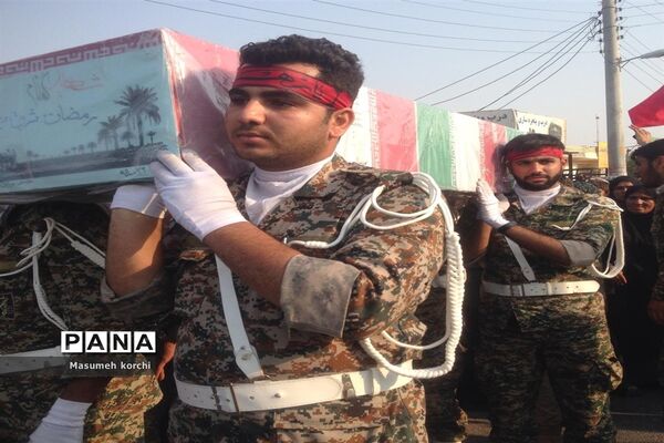 مراسم تشیع پیکر دو شهید گمنام دفاع مقدس درتیرور میناب