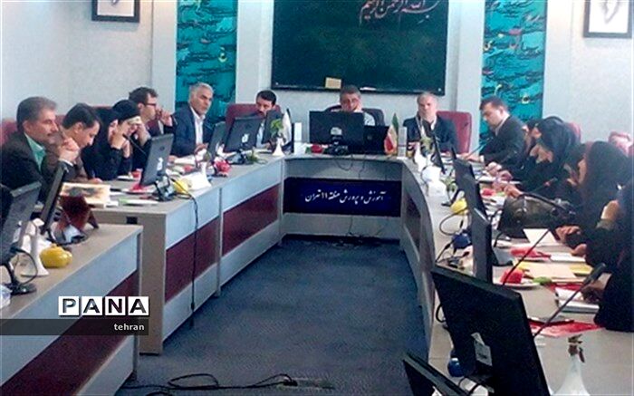 مددی: برنامه ریزی در تعلیم و تربیت باید از درون مدرسه به بیرون بیاید