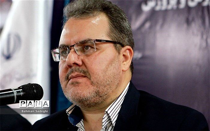 رئیس پژوهشگاه مطالعات آموزش و پرورش: دانش‌آموزان پشتکار لازم برای اینکه متن را تا انتها بخوانند را ندارند