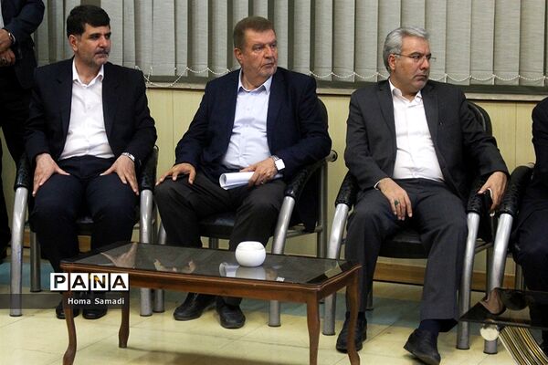 بازدید استاندار از مرکز دیسپاچینگ و توزیع برق