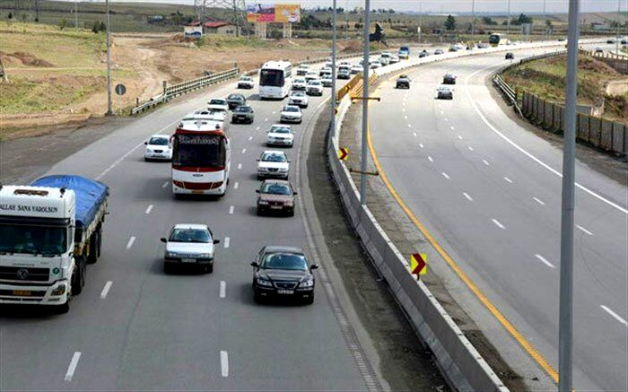 تردد روان در محورهای شمالی؛ ترافیک نیمه‌سنگین در آزادراه تهران_کرج