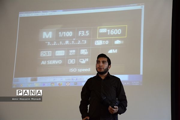 دوره آموزش اصول خبرنویسی و عکاسی دانش‌آموزان بناب