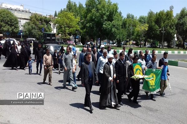 حضور کاروان خادمین آستان قدس رضوی در فیروزکوه