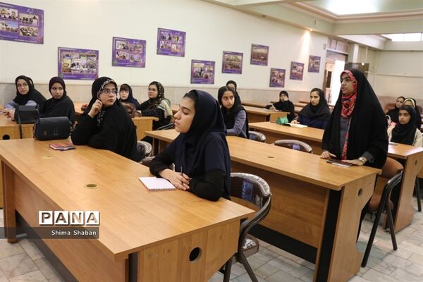آغاز کلاس‌های تابستانه خبرنگاری و مجری گری در سازمان دانش‌آموزی خراسان رضوی