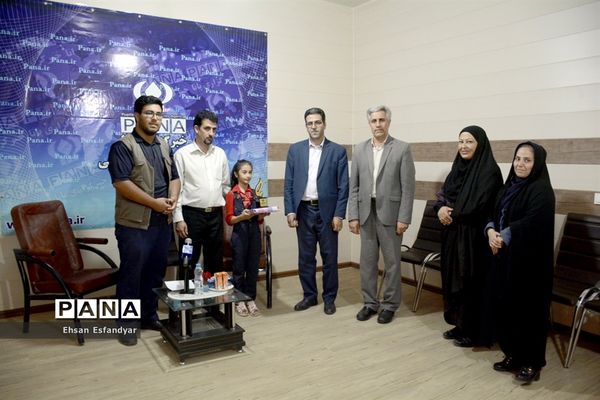 حضور  زهرا بیرامی(دختر ژله ای ) در دفتر خبرگزاری پانا آذربایجان شرقی