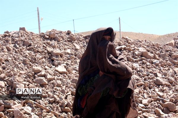 بدرقه کاروان زیرسایه خورشید از شهرستان درمیان