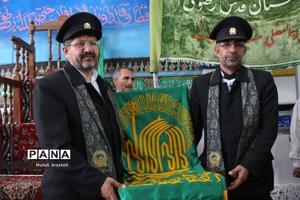 بدرقه کاروان زیرسایه خورشید از شهرستان درمیان