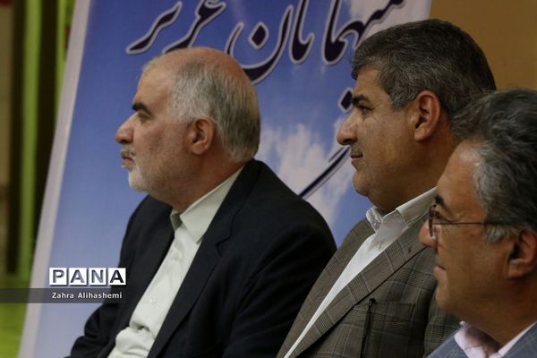 آیین کلنگ‌زنی و بازسازی مدرسه استثنایی باغچه‌بان درمنطقه سه