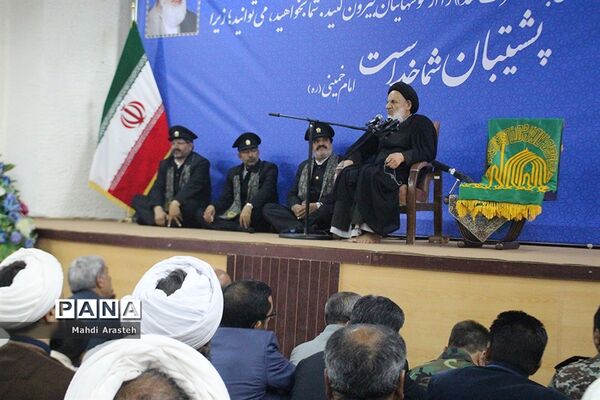 دیدار نماینده ولی فقیه و امام جمعه شهرستان بیرجند با کاروان حرم بارگاه رضوی