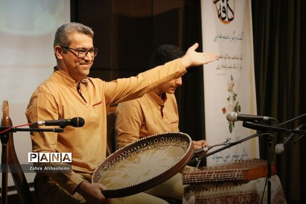 پانزدهمین نشست کافه خرد: نقد و نظر در کارآمدی و بقای مدرسه