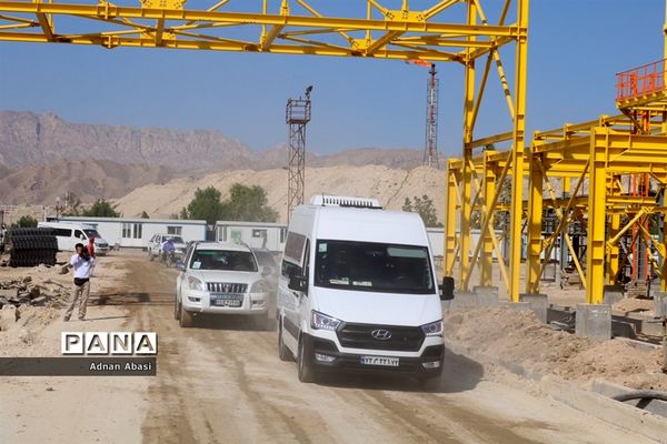 بازدید اسحاق جهانگیری از پالایشگاه های شهرستان مُهر