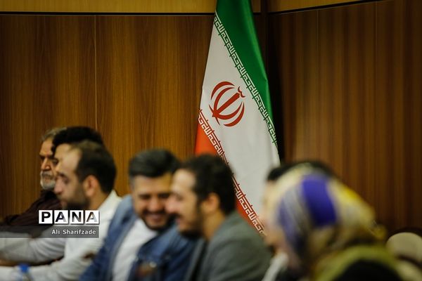 نشست خبری سریال گاندو