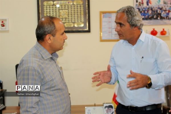 بازدید کارشناسان اداره‌کل آموزش و پرورش  و سازمان دانش آموزی استان بوشهراز پایگاه‌های اوقات فراغت تابستانی دانش آموزان منطقه آب پخش