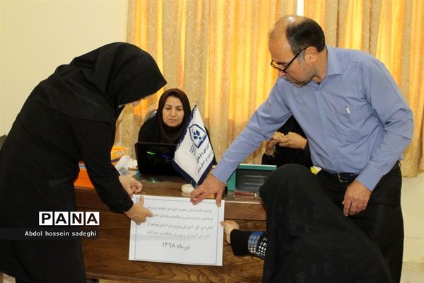 بازدید  کارشناسان اداره کل آموزش و پرورش  و سازمان دانش آموزی استان بوشهراز پایگاه های اوقات فراغت تابستانی دانش آموزان  منطقه سعدآباد