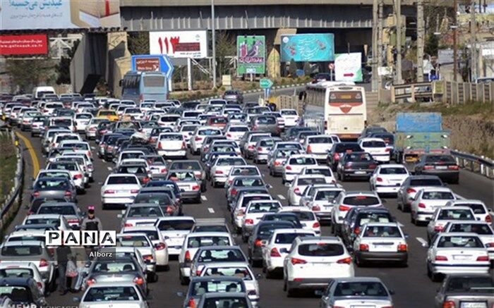 تخفیف ۲۰ درصدی عوارض آزادراهی برای خودروهای پلاک عمومی