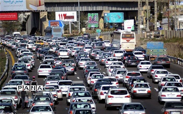 تخفیف ۲۰ درصدی عوارض آزادراهی برای خودروهای پلاک عمومی