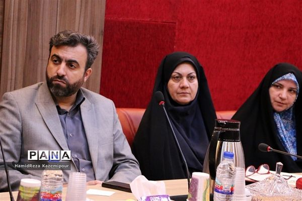 نشست شورای معاونان اداره‌کل و روسای ادارات آموزش و پرورش شهرستان‌های استان تهران