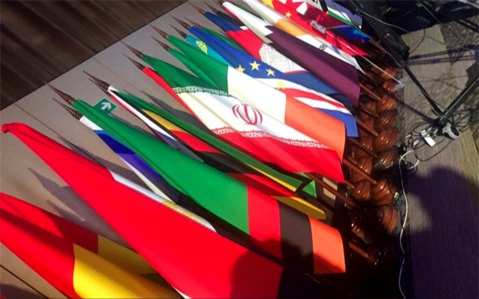 جابجایی پرچم ایران و اسرائیل در اجلاس توسعه نظام پارلمانی در مسکو+ عکس