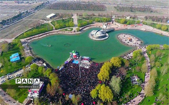 دومین همایش پیاده روی خانوادگی صبح و نشاط در گلبهار رکورد ورزش های همگانی کشور را شکست