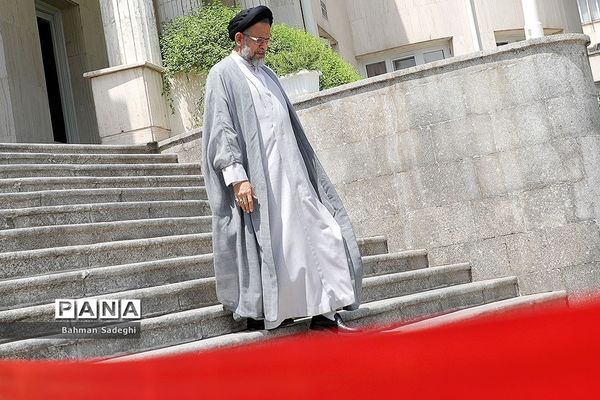 حاشیه جلسه هیأت دولت