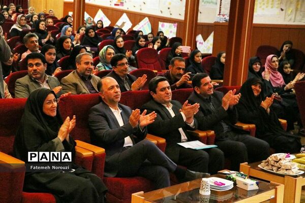 تجلیل از دانش‌آموزان و تسهیلگران برتر طرح «ماد» در مازندران