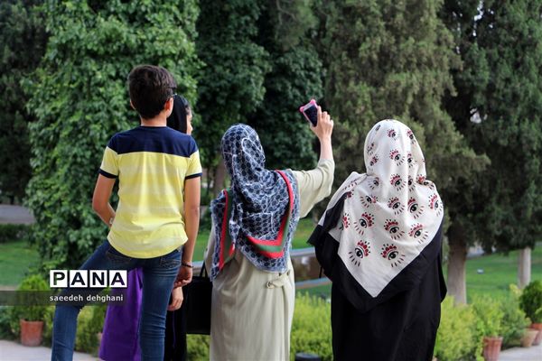 حافظیه درتابستان