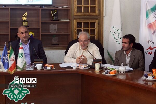 جلسه آموزشی توجیهی کارشناسان فعالیت‌های اردویی مناطق 24 گانه آذربایجان غربی