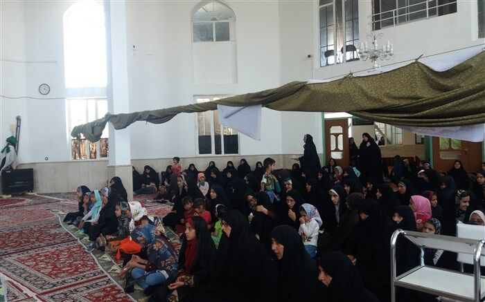 مُبلغ اعزامی کاروان خدام رضوی : ارتباط فرزندان خود را با ائمه اطهار(ع) قوی کنیم