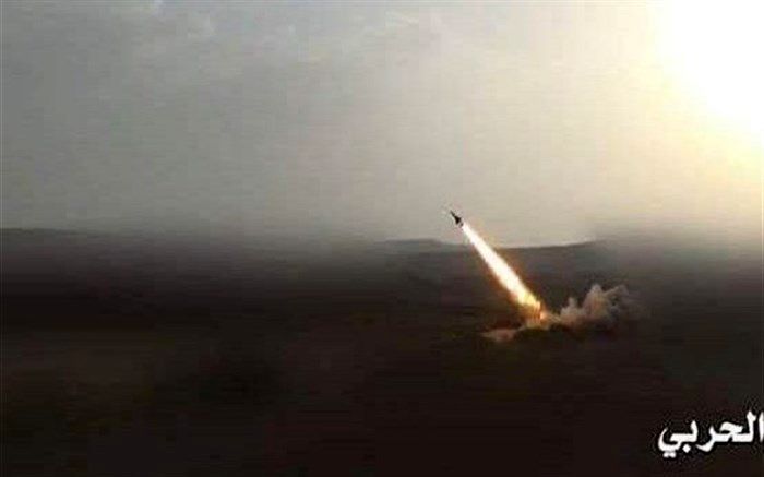 شلیک ۲ فروند موشک زلزال ارتش یمن به مواضع مزدوران عربستان