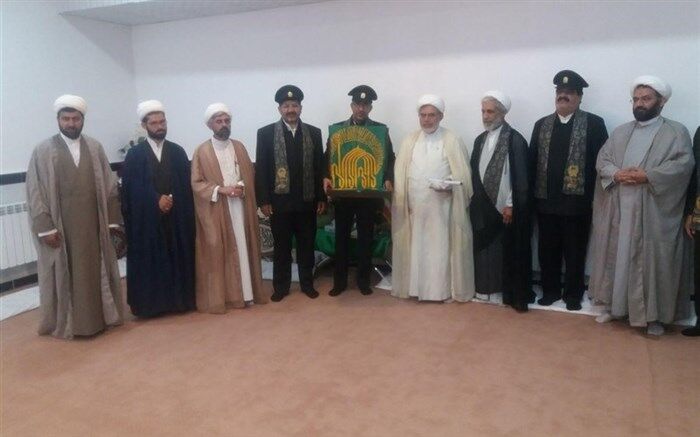 اهدای نشان خدمتگزاری حرم مطهر رضوی به امامان جمعه سابق و فعلی قاین