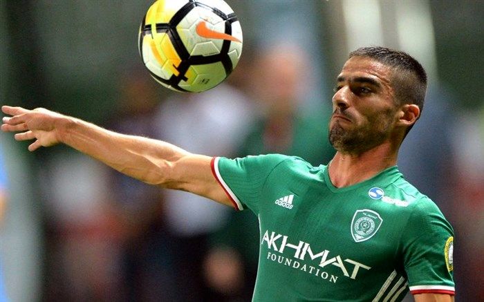 زنیت از خرید مدافع مشهور ایرانی منصرف شد