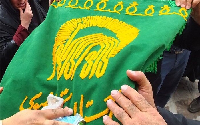 تقویت وحدت حول محور پرچم منور رضوی در زیرکوه