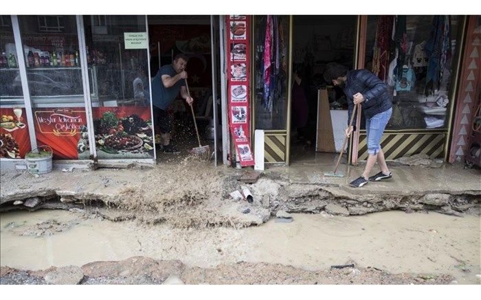 ۴۸۰۰ کارگر مناطق سیل‌زده مقرری بیمه بیکاری دریافت کردند