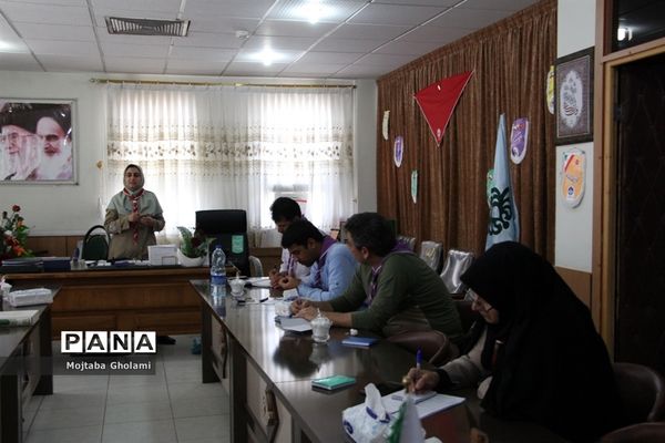 کارگاه آموزشی رابطین سامانه ملی نظارت برتهیه و توزیع لباس فرم دانش‌آموزان