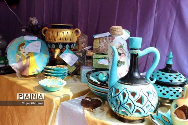 غرفه‌های دست سازه‌های جشنواره نوجوان خوارزمی استان خراسان رضوی