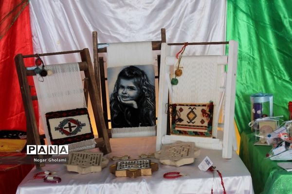 غرفه‌های دست سازه‌های جشنواره نوجوان خوارزمی استان خراسان رضوی