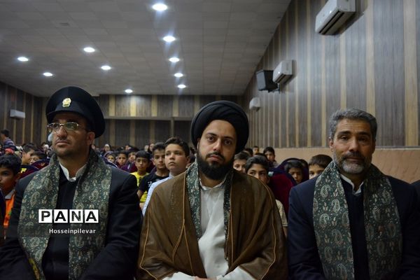 جشن دهه کرامت و حضور دومین گروه کاروان خدام رضوی در شهرستان سرایان استان خراسان جنوبی