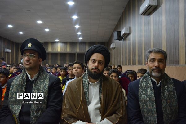 جشن دهه کرامت و حضور دومین گروه کاروان خدام رضوی در شهرستان سرایان استان خراسان جنوبی